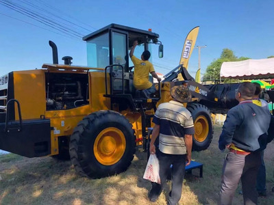 晉工攜手LEADWAY MACHINERY強(qiáng)勢登陸泰國農(nóng)業(yè)機(jī)械展，開啟海外市場新篇章